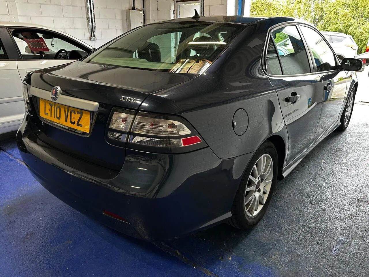Saab 9-3 2010 photo 4