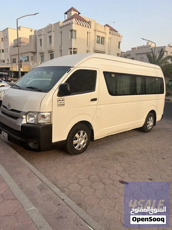 Toyota Hiace 2018 photo 3