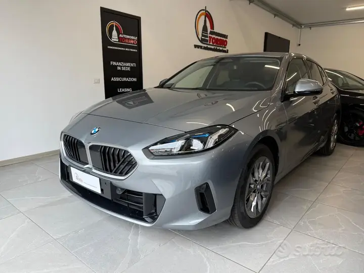 BMW 120 2025 photo 2