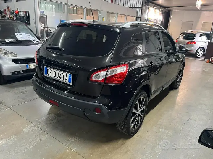 Nissan Qashqai 2011 photo 2