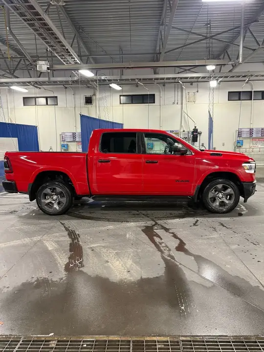 Dodge Ram 1500 2021 photo 3