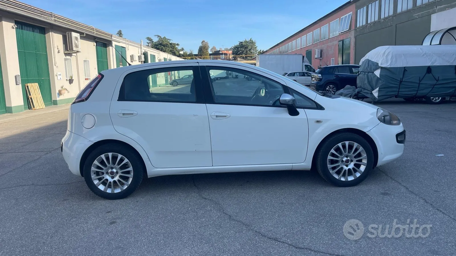 Fiat Punto Evo 2011 photo 5