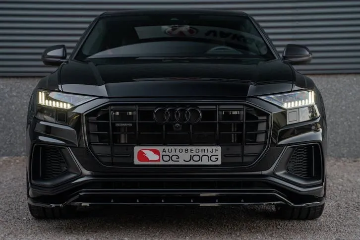 Audi Q8 2023 photo 3