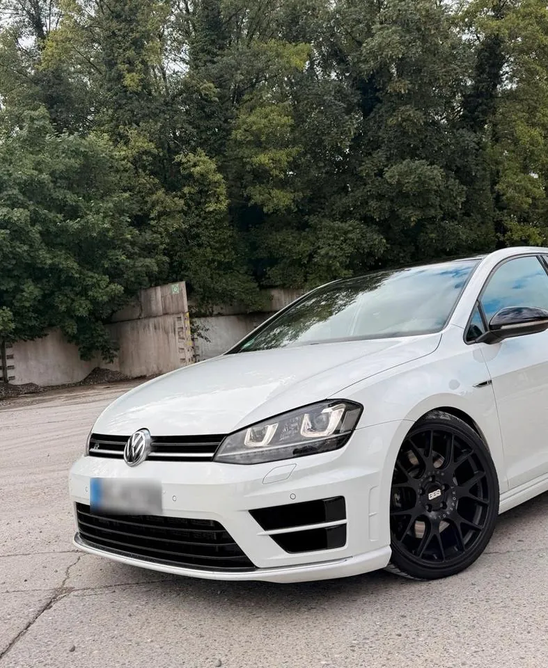 Volkswagen Golf 7 R