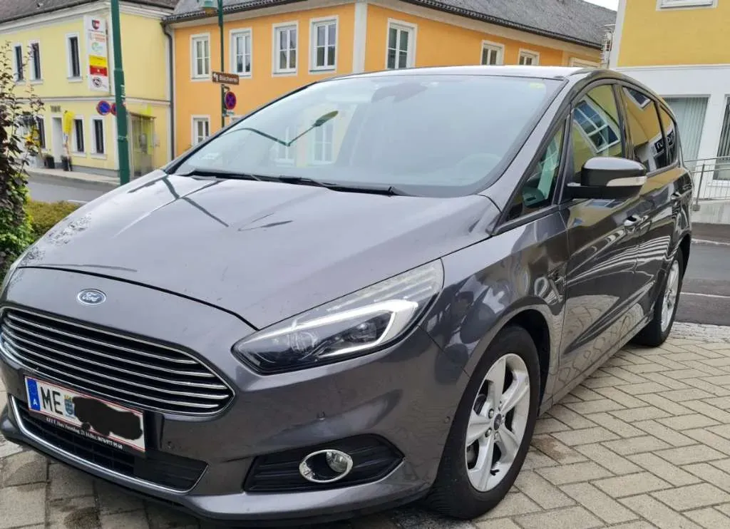 Ford S-Max 2018 photo 2