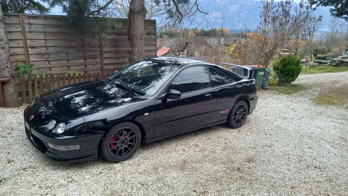 Honda Integra 1998 photo 2