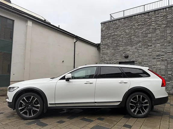 Volvo V90 Cross Country 2020 photo 5