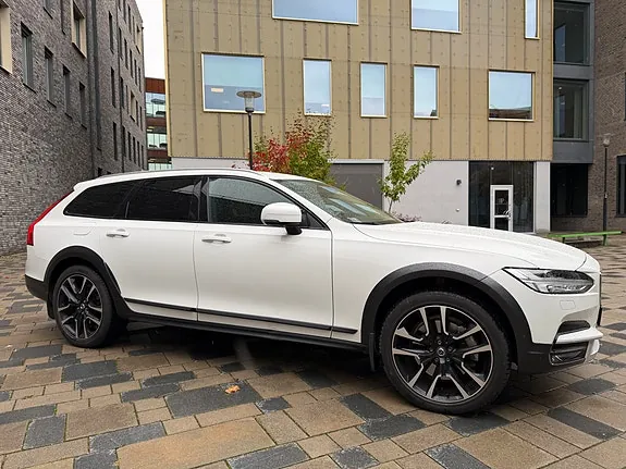Volvo V90 Cross Country 2020 photo 3