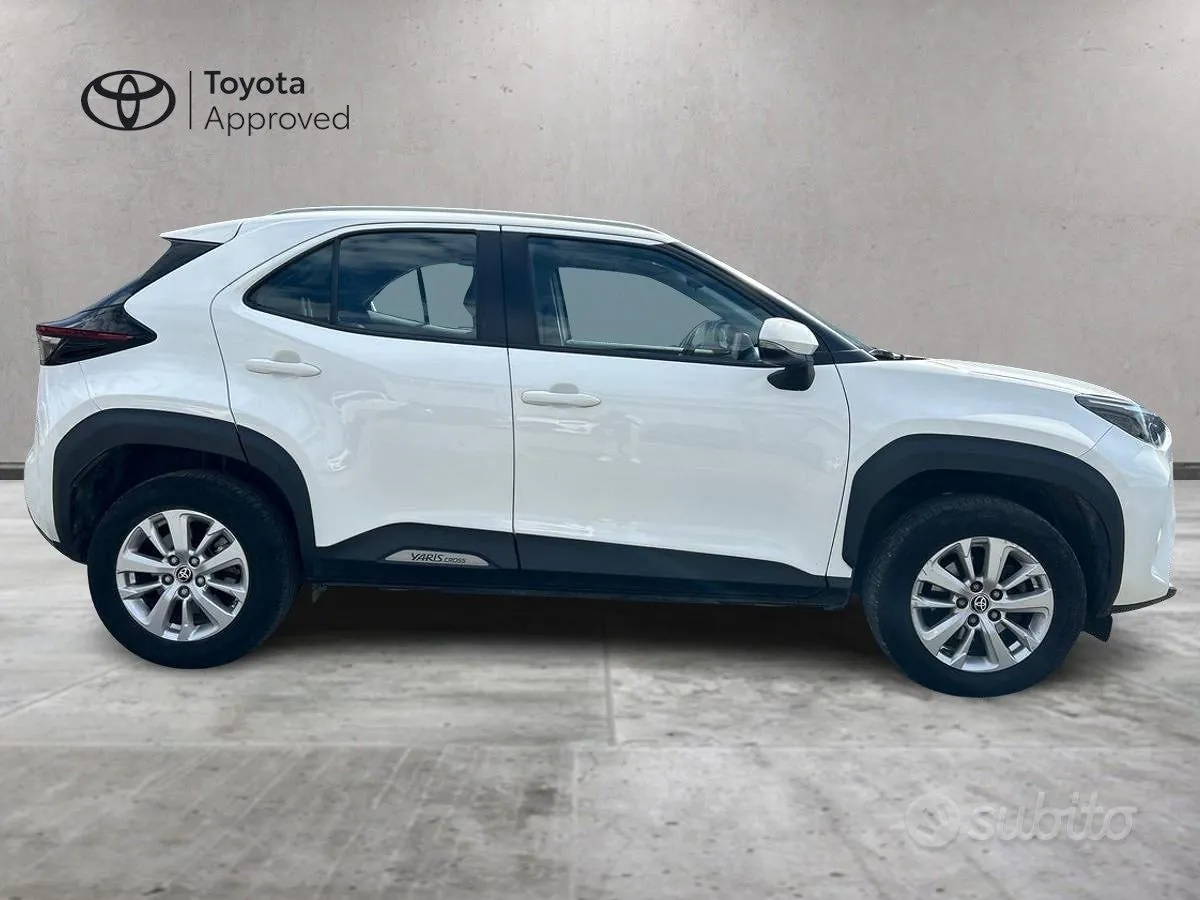 Toyota Yaris Cross 2022 photo 4