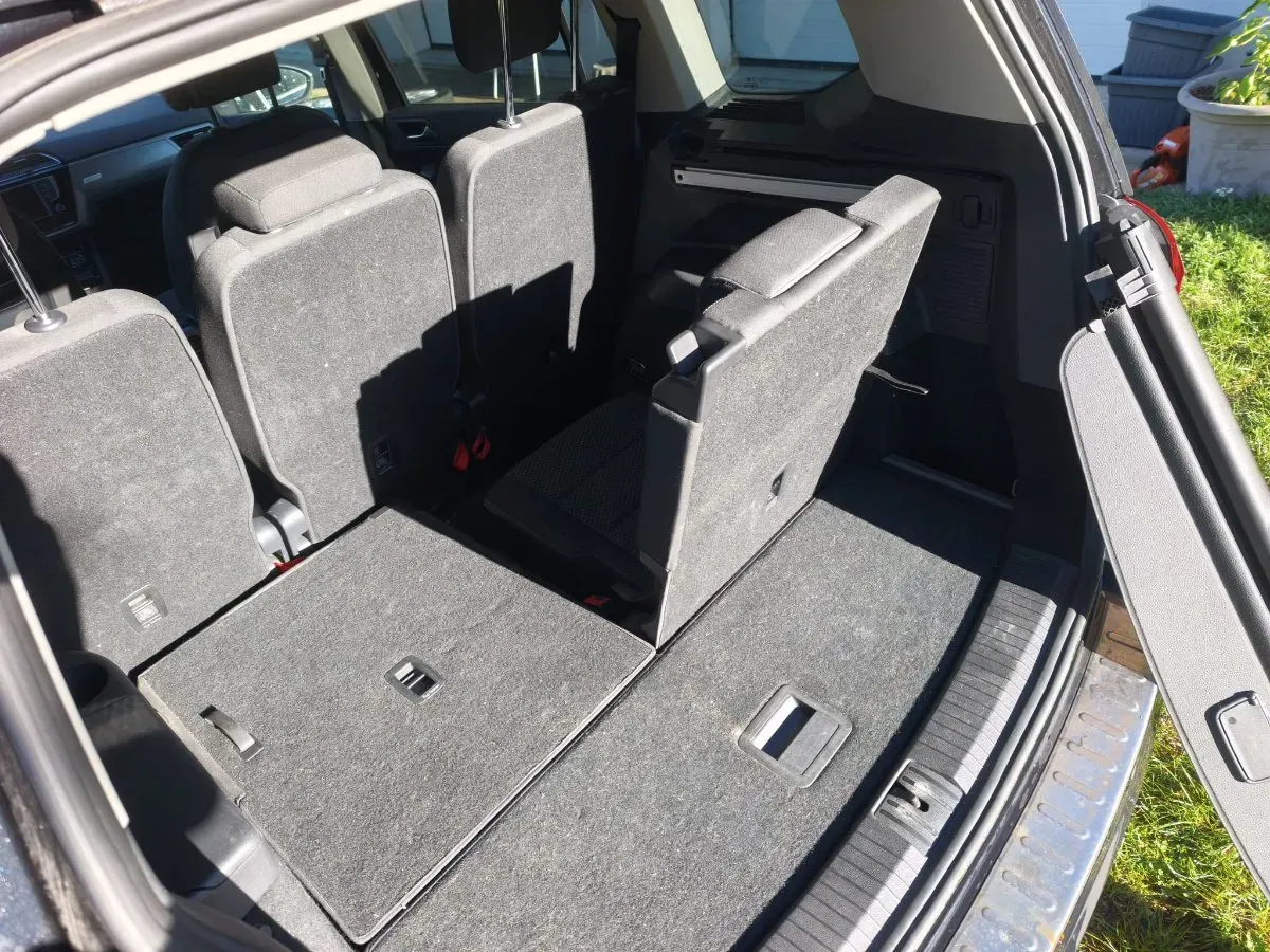 Volkswagen Touran 2015 photo 3