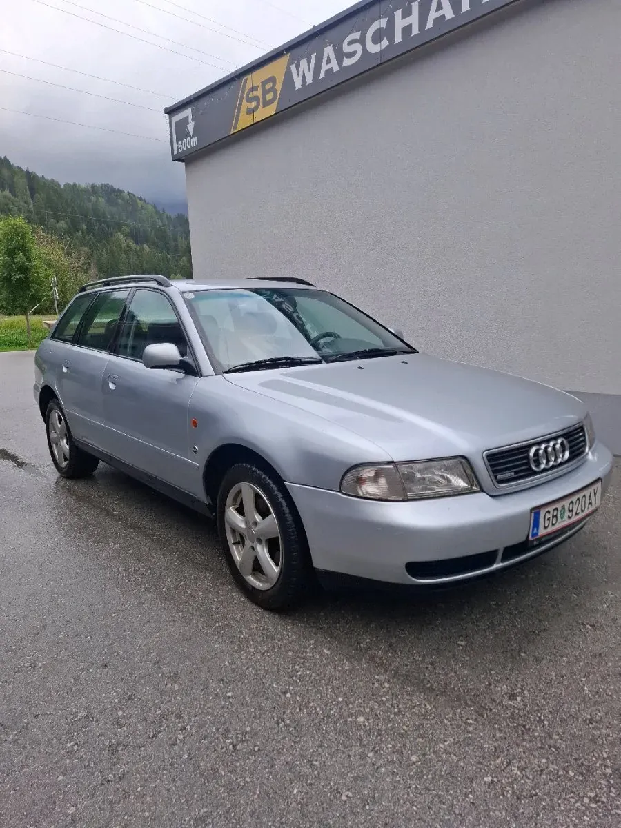 Audi A4 1996 photo 2