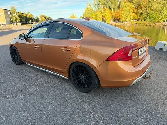 Volvo S60 2011 photo 5