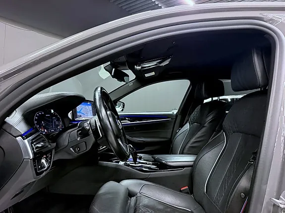 BMW M550I 2021 photo 3