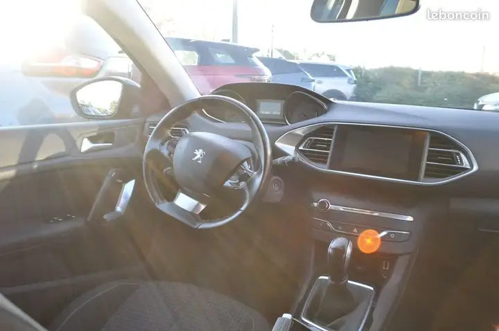 Peugeot 308 2017 photo 5