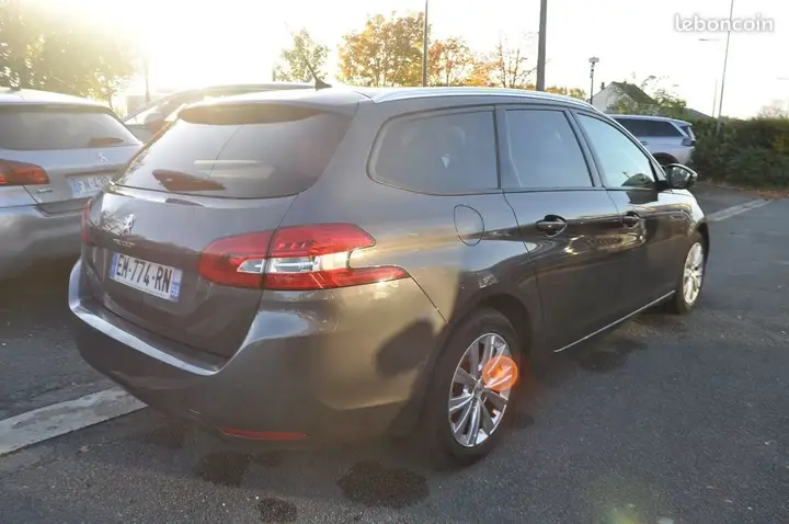Peugeot 308 2017 photo 3