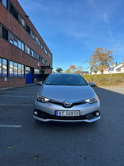 Toyota Auris 2016 photo 4