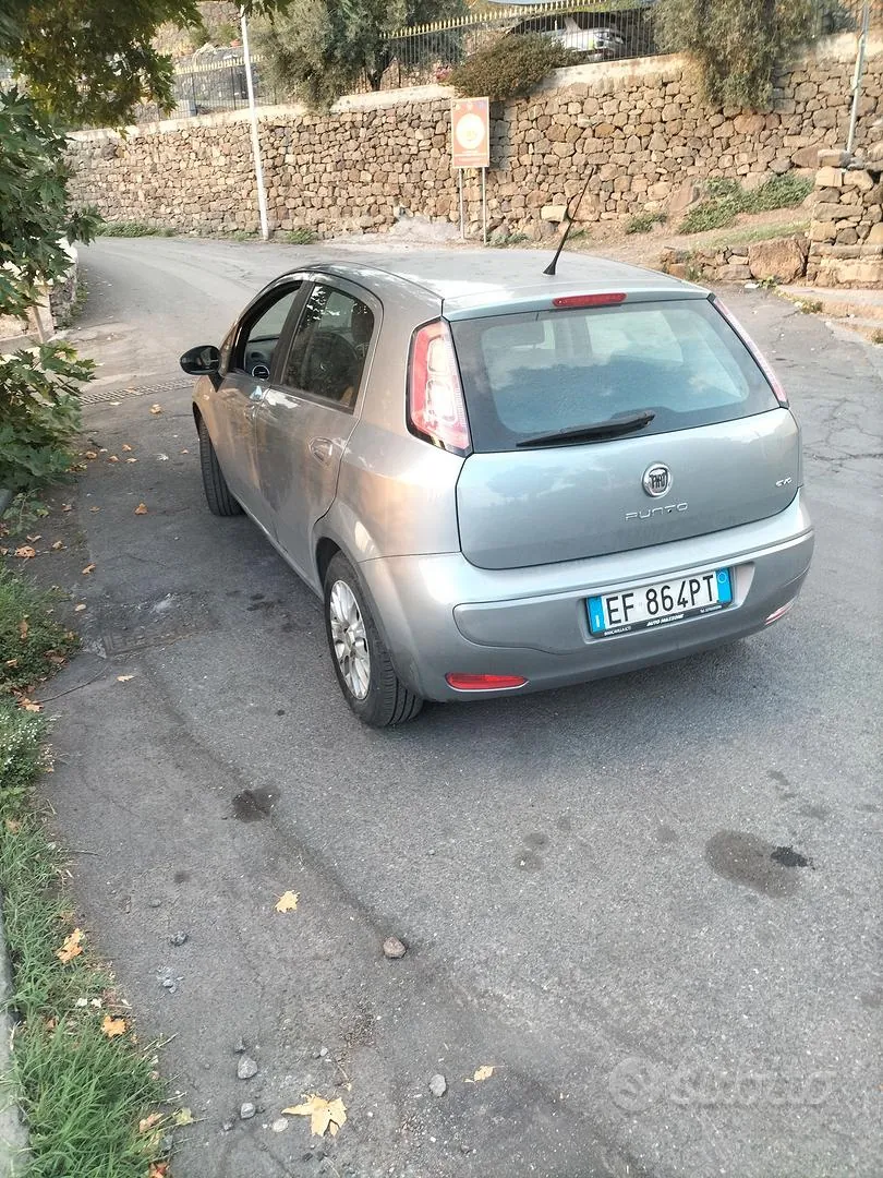 Fiat Punto Evo 2010 photo 3