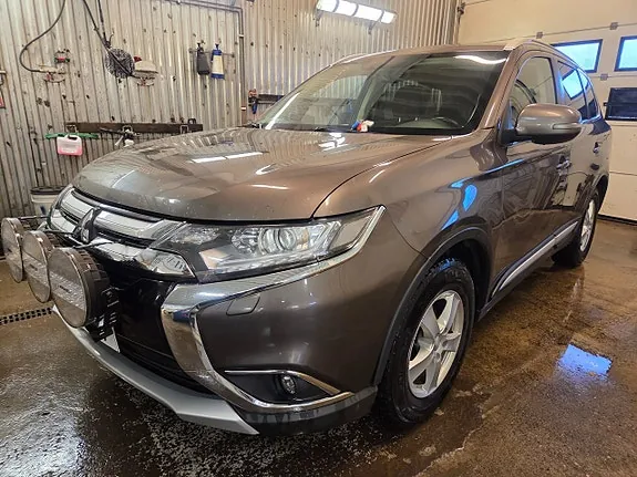 Mitsubishi Outlander 2016 photo 3