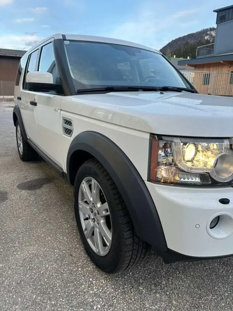 Land Rover Discovery 4