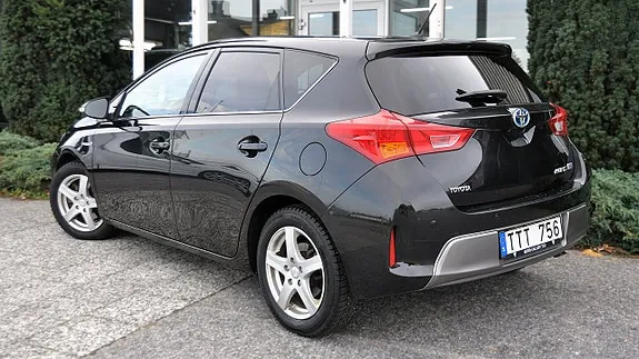 Toyota Auris 2013 photo 4