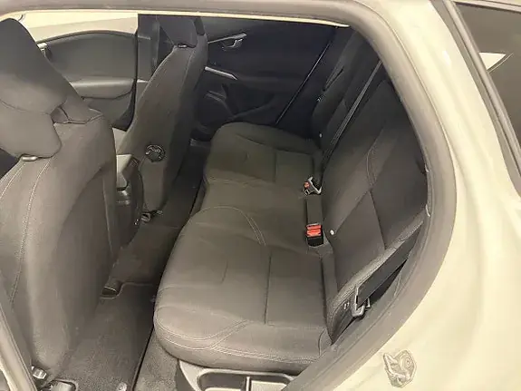 Volvo V40 2017 photo 5