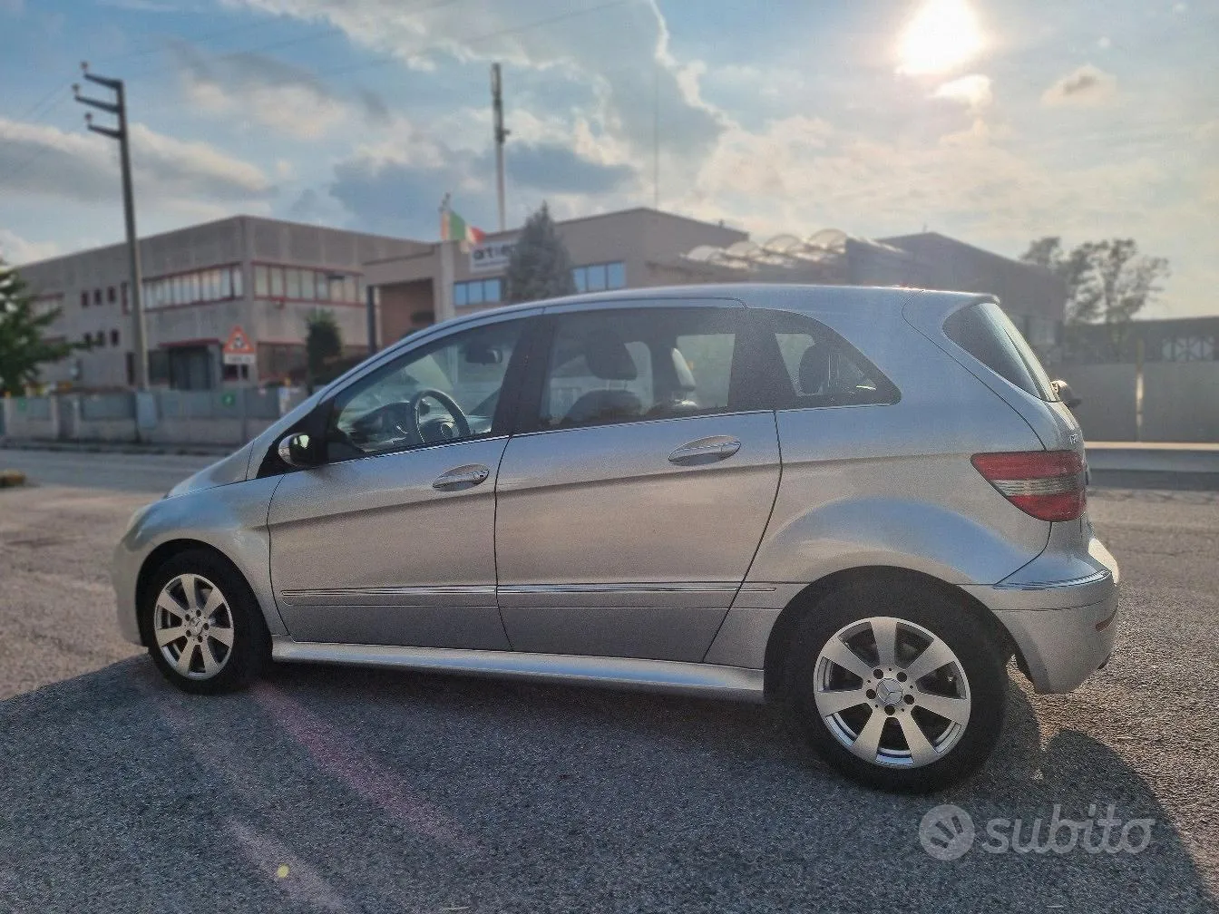 Mercedes-Benz B 2008 photo 4