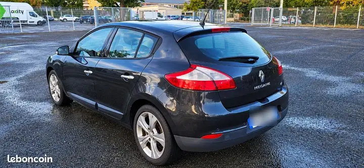 Renault Megane 2009 photo 2