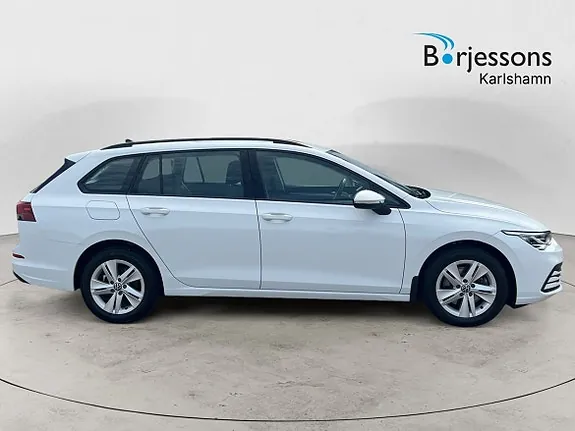 Volkswagen Golf I 2023 photo 2