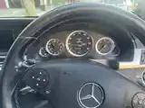 Mercedes-Benz E-Class 2010 photo 4