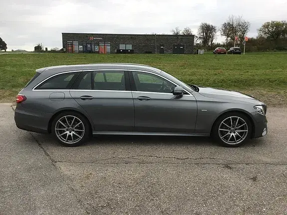Mercedes-Benz E 220 D 2020 photo 3