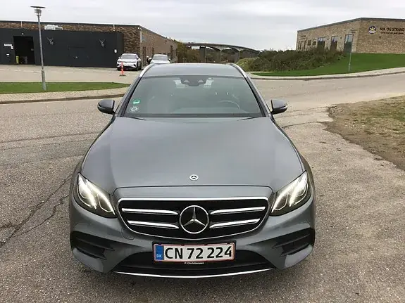 Mercedes-Benz E 220 D