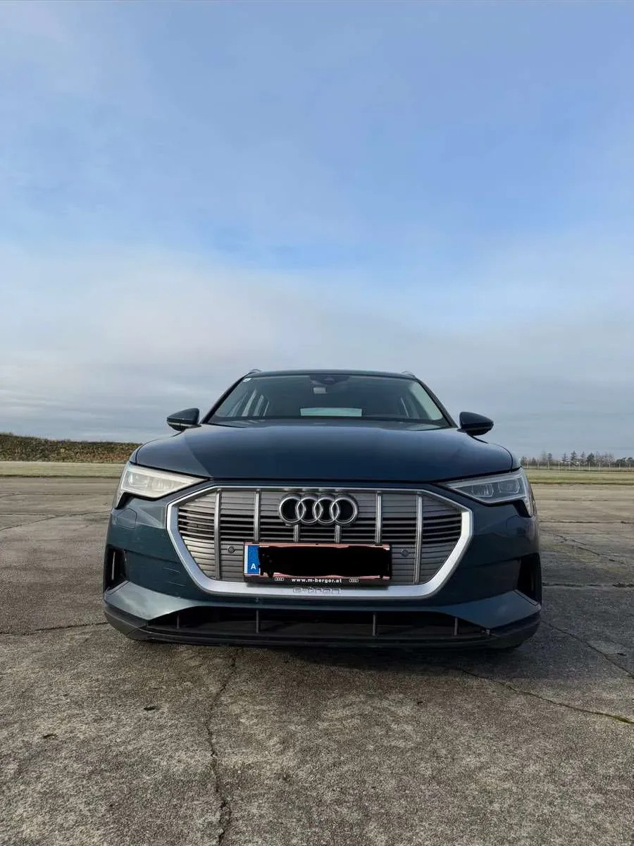 Audi E-Tron 2020 photo 2
