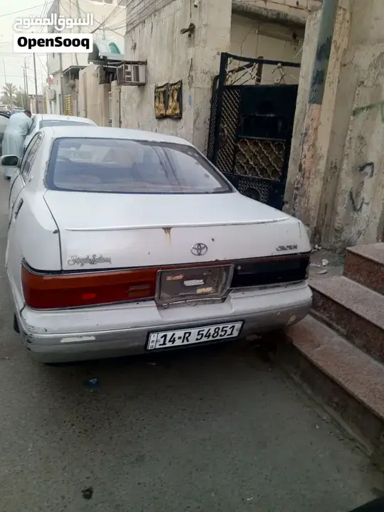Toyota Crown 1993 photo 2