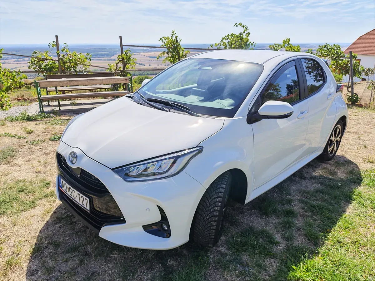 Toyota Yaris 2025 photo 3