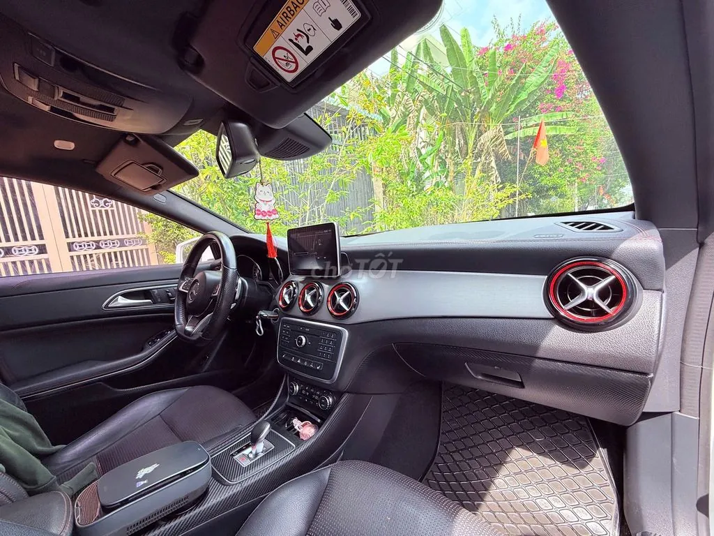 Mercedes-Benz Cla-Class 2015 photo 2