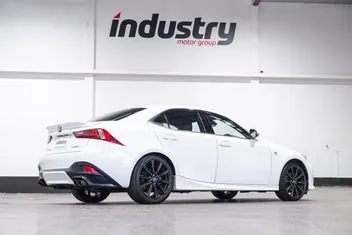 Lexus Is 300H 2014 photo 4