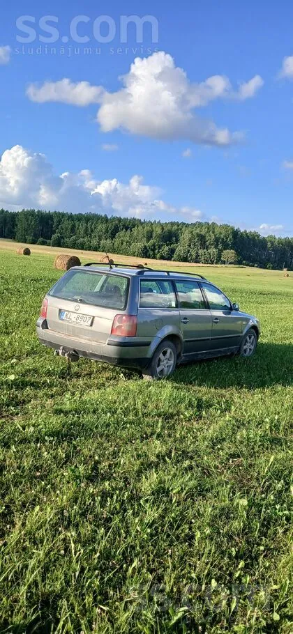 Volkswagen Passat 2003 photo 2