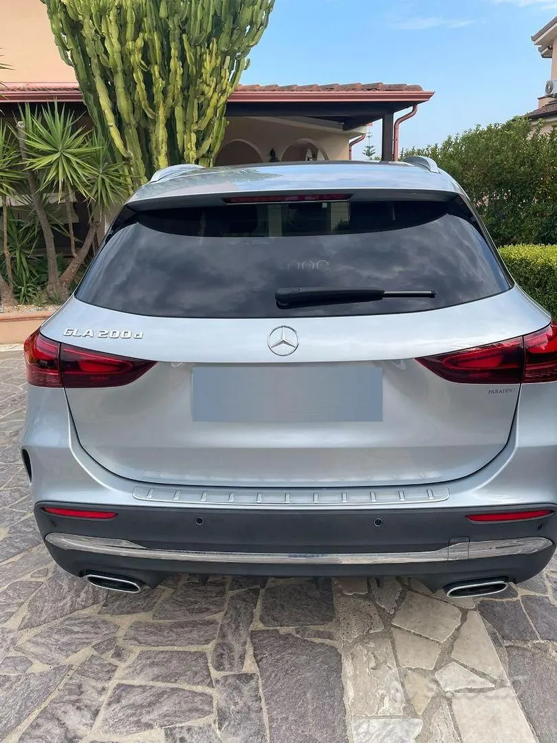Mercedes-Benz Gla 2024 photo 3