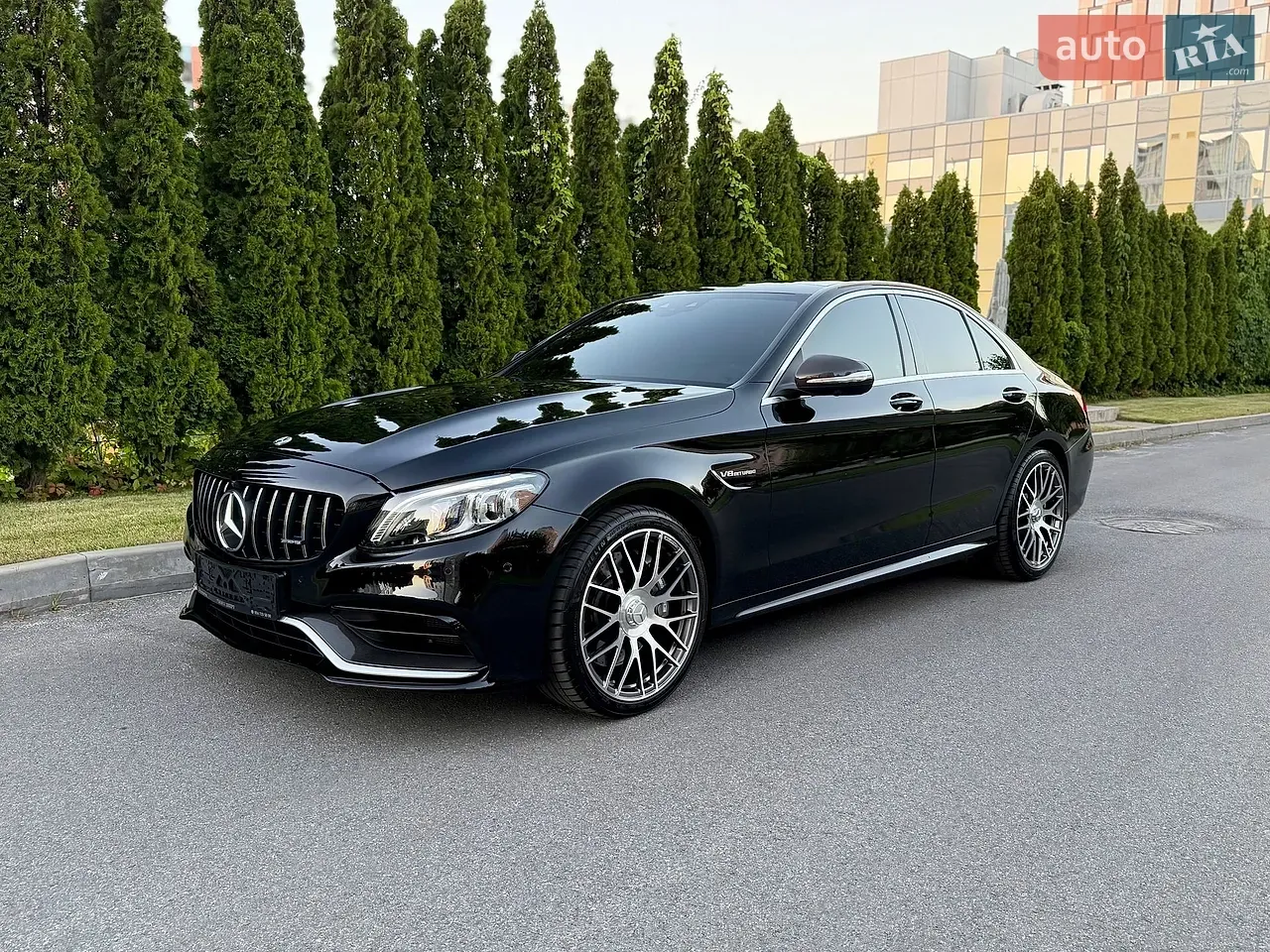 Mercedes-Benz C-Class 2019 photo 2