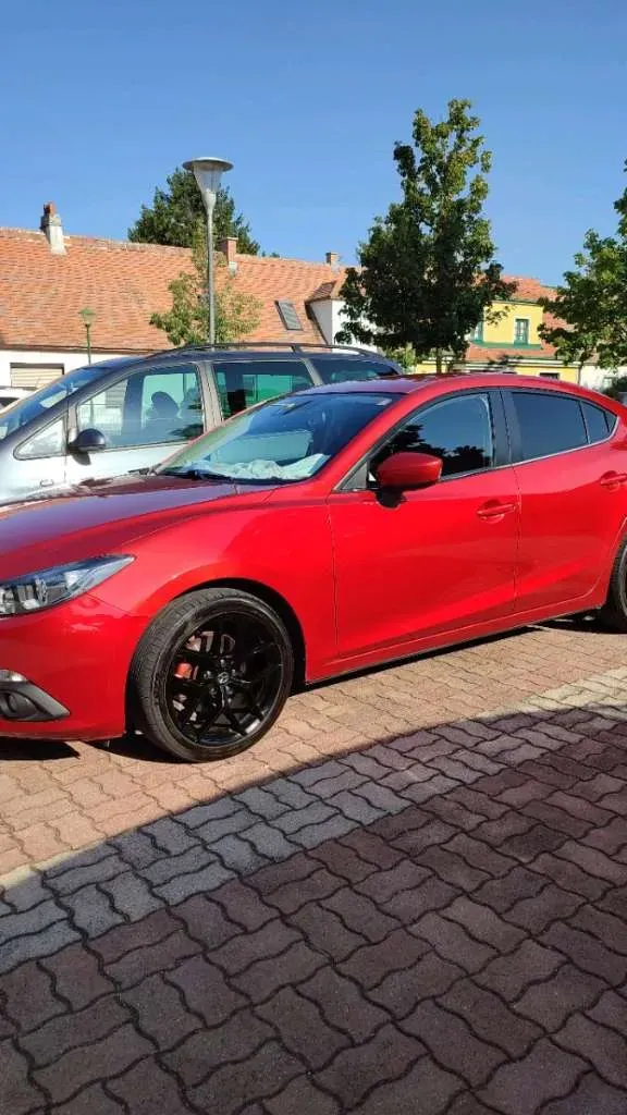 Mazda Mazda3 2015 photo 2