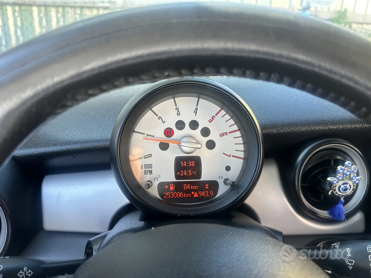 Mini Cooper 2010 photo 4