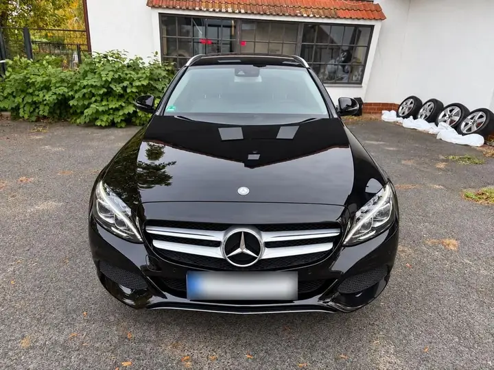 Mercedes-Benz C180