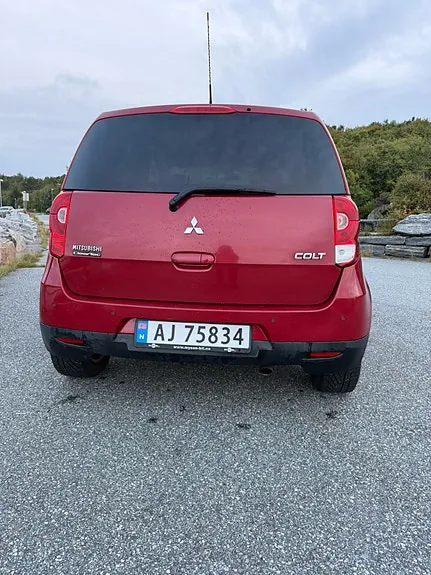 Mitsubishi Colt 2012 photo 3