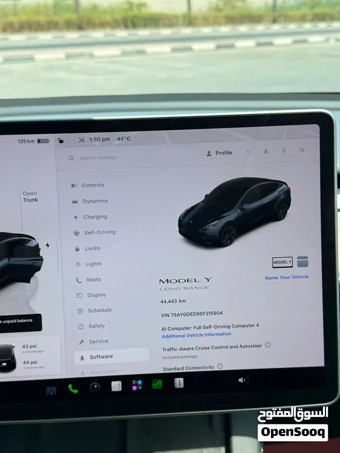 Tesla Model Y 2025 photo 2