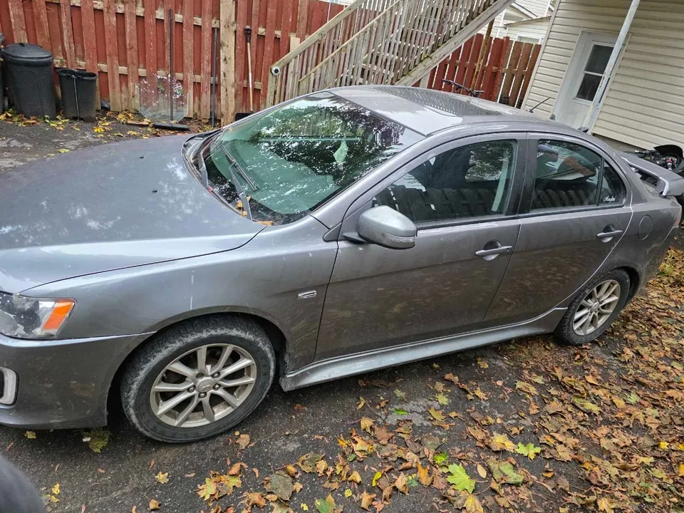 Mitsubishi Lancer 2017 photo 3