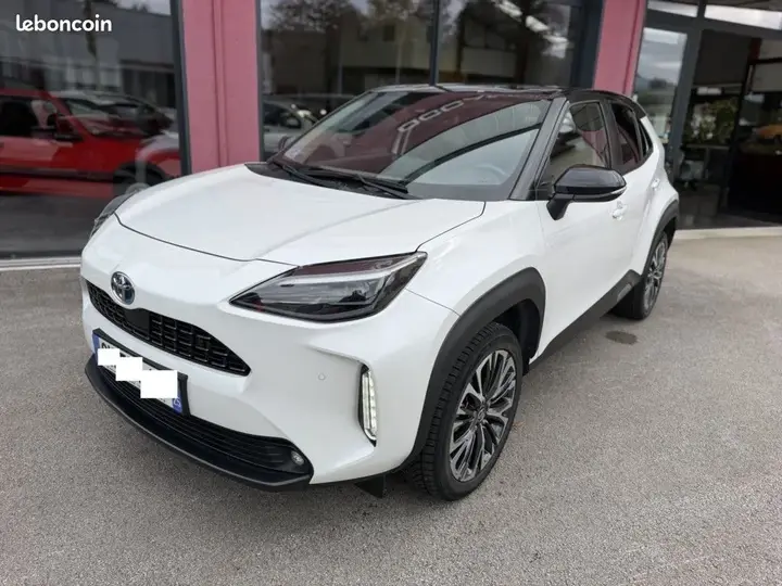 Toyota Yaris Cross 2023 photo 2