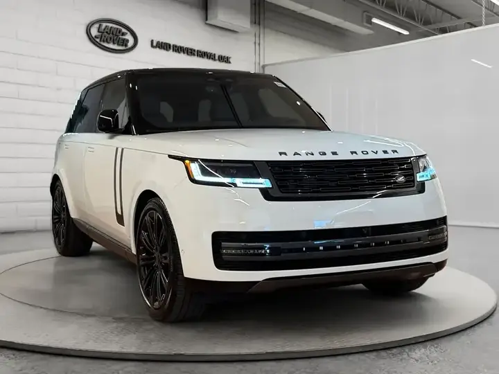 Land Rover Range Rover 2026 photo 3