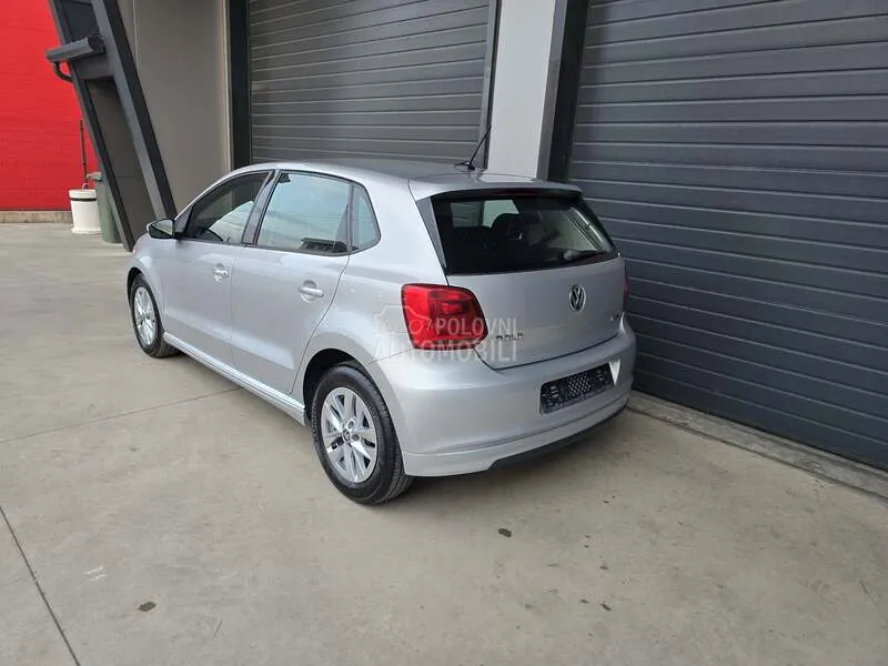 Volkswagen Polo 2015 photo 3