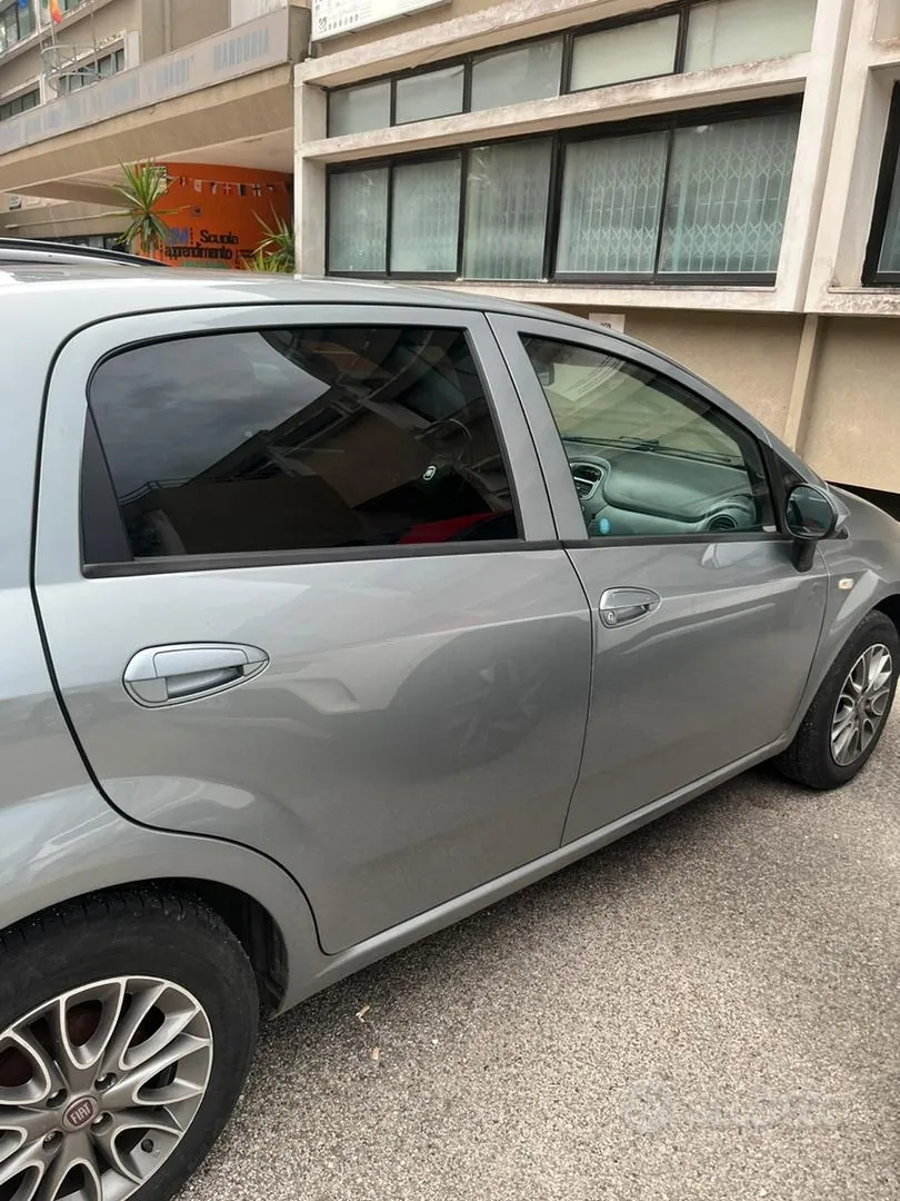 Fiat Punto Evo 2011 photo 3