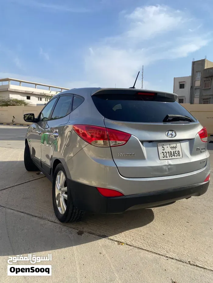 Hyundai Tucson 2012 photo 2